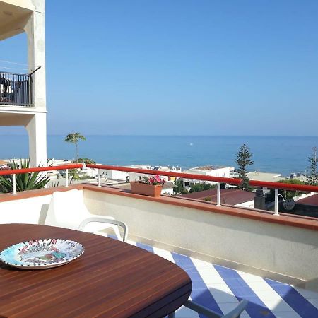 הוילה אלקאמו מרינה Casa Azzurra מראה חיצוני תמונה