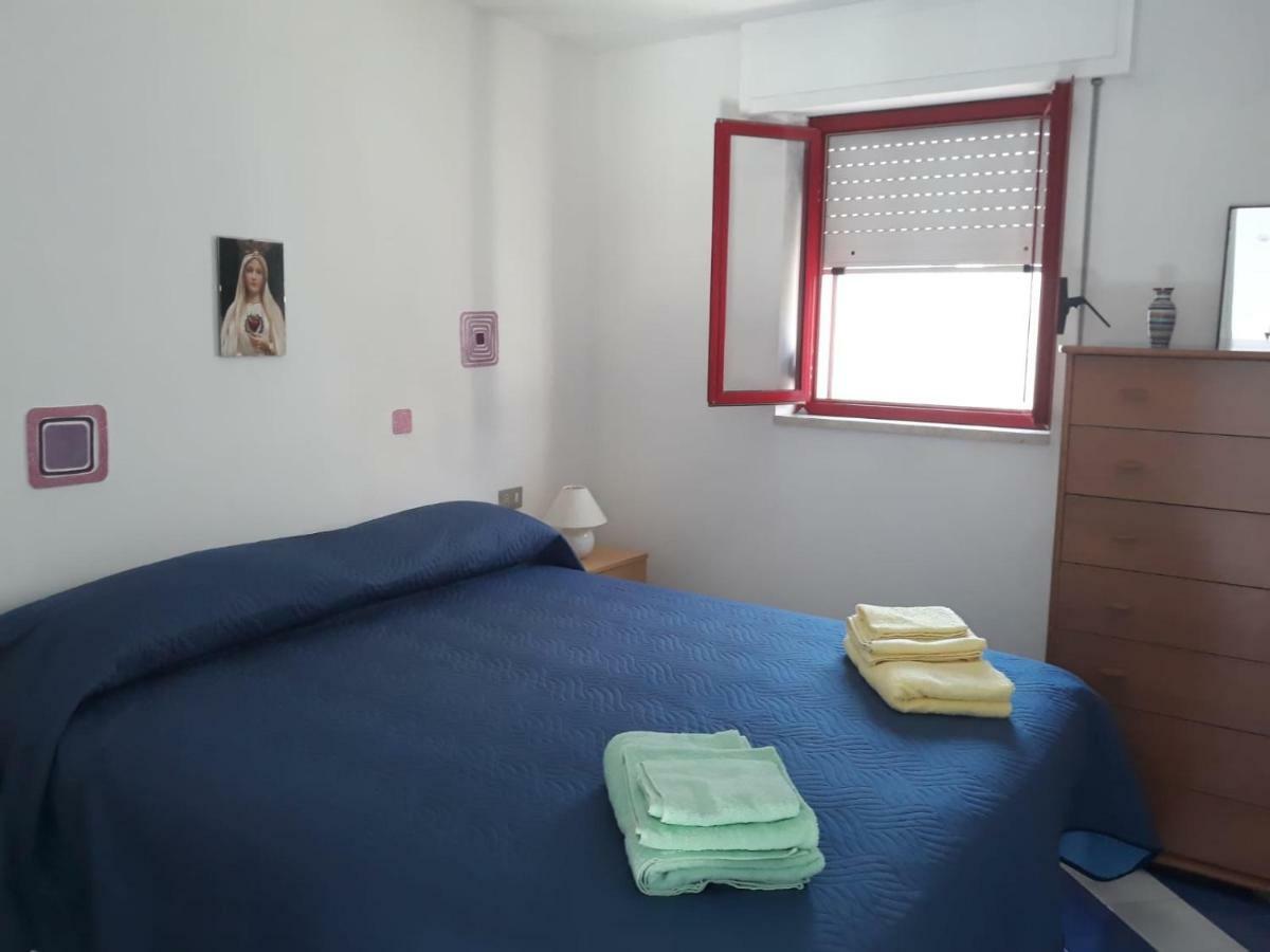 הוילה אלקאמו מרינה Casa Azzurra מראה חיצוני תמונה