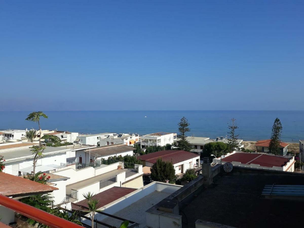 הוילה אלקאמו מרינה Casa Azzurra מראה חיצוני תמונה