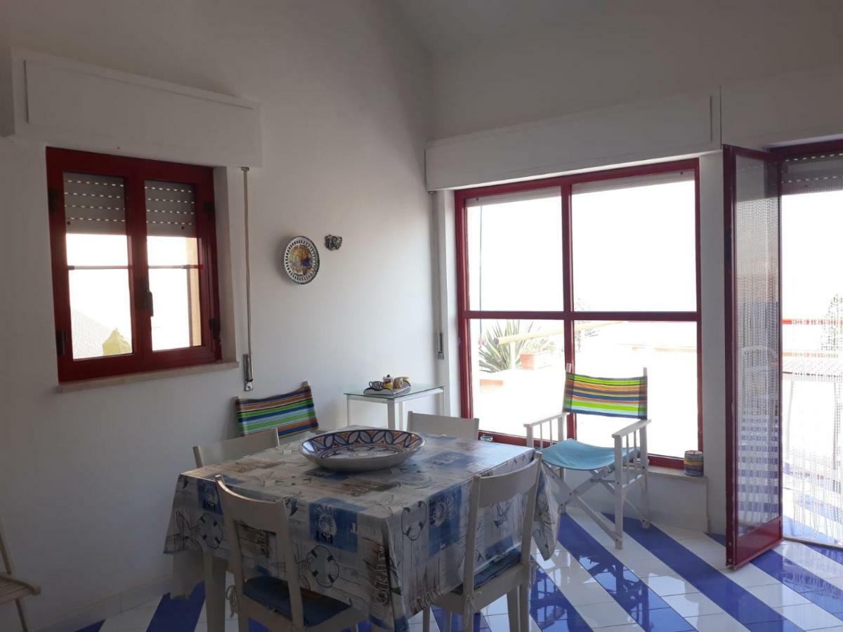הוילה אלקאמו מרינה Casa Azzurra מראה חיצוני תמונה