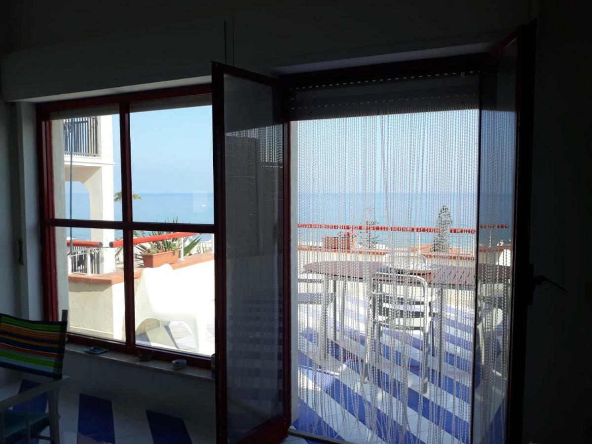 הוילה אלקאמו מרינה Casa Azzurra מראה חיצוני תמונה